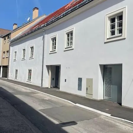 Dachgeschoss Maisonette Im Altbau Appartement *