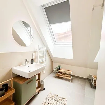 Lejlighed Ruhiger Familientraum Fuers Wochenende Oder Laengerfristigen Aufenthalt Wiener Neustadt