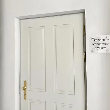 Apartment Dachgeschoss Maisonette Im Altbau *