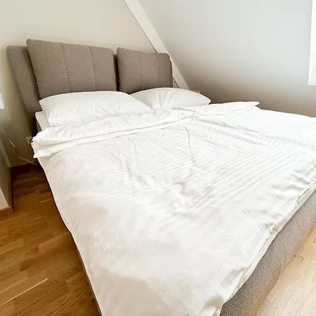 Ruhiger Familientraum Fuers Wochenende Oder Laengerfristigen Aufenthalt Appartement *