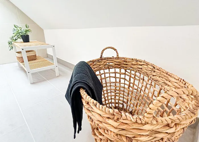 Ruhiger Familientraum Fuers Wochenende Oder Laengerfristigen Aufenthalt * Wiener Neustadt